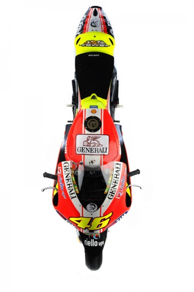 Ducati Desmosedici GP11 - 6 - gpd
