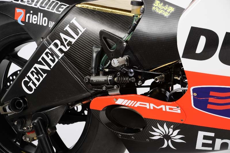Ducati Desmosedici GP11 - 9 - gpd