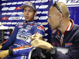 Enea Bastianini nahradí Navarra u týmu Estrella Galicia