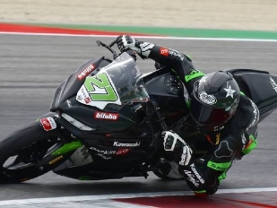 Rodinný team Rovelliových pokračuje v šampionátu WorldSSP300