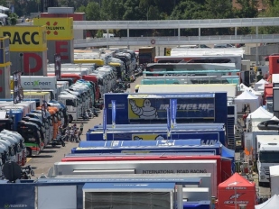 Logistika: Až 360 tun nákladu při jednom závodě Grand Prix