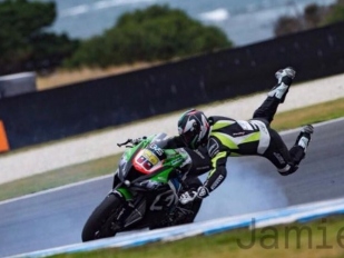 Problémy s pneu na Phillip Islandu nebyly pouze letos