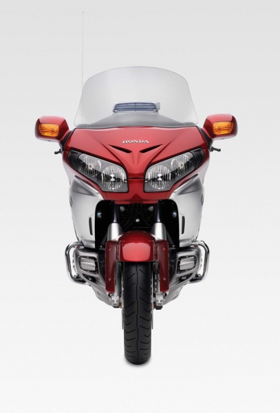 Honda GL1800 Gold Wing 2012 - 4 - gw 12