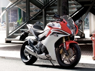 Návrat legendární Hondy CBR600F