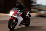 honda_CBR600F_2011_07