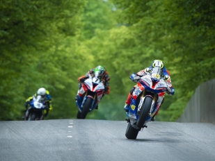V Imatře Michael Dunlop proti hvězdám IRRC