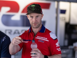 Hlavní obrázek k článku: Johnny Rea opět nahradí u Hondy Jake Dixona