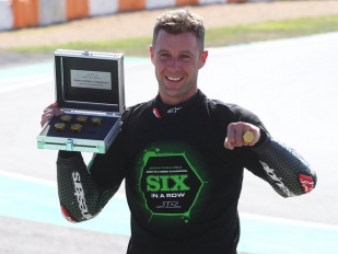 Hlavní obrázek k článku: Jonathan Rea po sezóně končí se závoděním