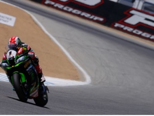 Jonathan Rea má náskok 59 bodů