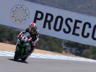 Jonathan Rea dominoval neděli v USA, 16. Smrž, 17. Ježek