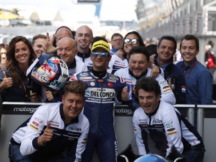 Pole-position v Le Mans získal v Moto3 Jorge Martin, 18. Kornfeil