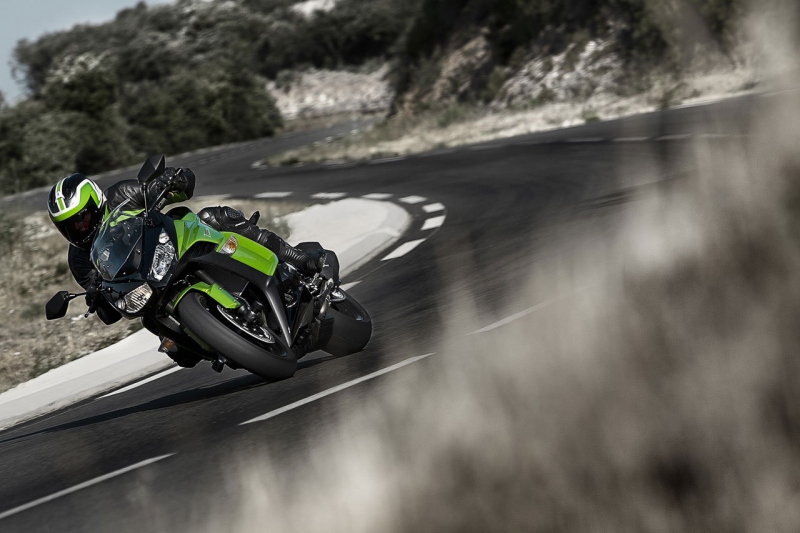 Kawasaki Z1000 SX: SeXy lidovka  - 19 - ZSX