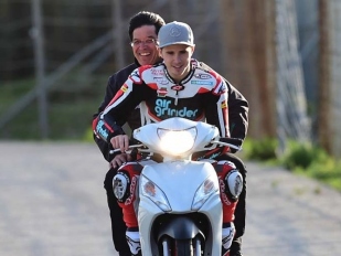 Danny Kent je bez motorky a bez týmu