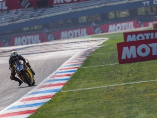 Dalšími lídry v Assenu dnes Reiterberger, Krummenacher, Deroue