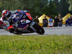 IRRC Imatra: Vítězství pro Ruttera a Le Grelleho, Červený 5. & 7.