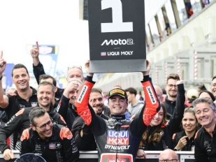 Moto2 vyhrál lídr Gonzalez, 7. Salač
