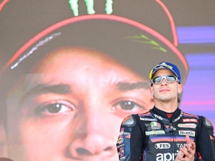 Jako lídři přijíždějí do Le Mans Quiles, Gonzalez a Bezzecchi