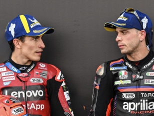 Hlavní obrázek k článku: Před Austinem vedou Bezzecchi, Holgado a Quiles