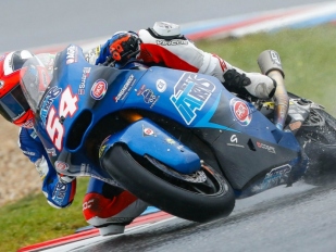 Moto2 pod taktovkou Italů: 1. Pasini, 2. Bagnaia; 33. Hanika