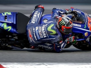 Testy MotoGP v Sepangu: Druhému dni zatím dominuje Maverick Vinales