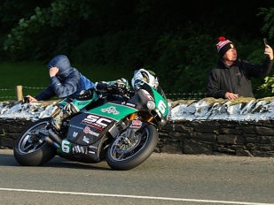 Michael Dunlop novým králem Tourist Trophy