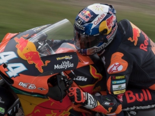 V Moto2 lídrem Oliviera s KTM, 31. Hanika