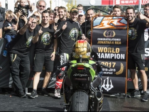 Mistr světa Jonathan Rea dominoval úvodu v Jerezu, 18. Ježek