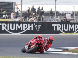 Nejrychleji začal ve Velké Británii Marc Marquez
