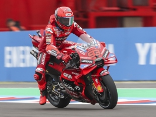 Hlavní obrázek k článku: Úvod v Argentině zvládl nejrychleji Marc Marquez