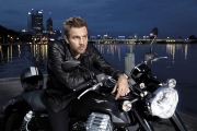 moto_guzzi_ewan_McGregor_2013_02