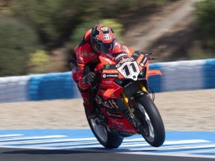 Superpole Superbike vyhrál Bulega 