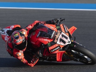 Bulega vyhrál a oddálil tak Toprakovu korunovaci