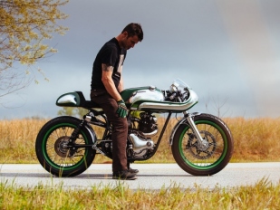 Fresh Norton Commando 750: Misty Green