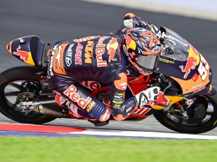 Hlavní obrázek k článku: Vítězem Moto3 Deniz Öncü, lídrem zůstal Holdago