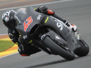 Test Moto2 ve Valencii: Nakagami nejrychlejší, tvrdé crashe Navarra a Bindera