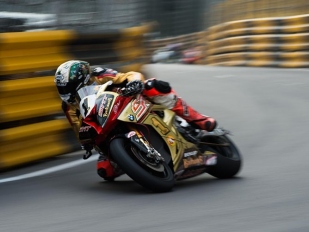 50th GP Macau - Hickman obhájil loňské vítězství, 17. Červený