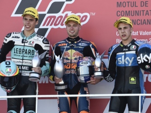 Moto3: Mistr světa je prostě mistrem světa, Binder vyhrál i finále
