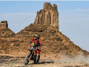 Rallye Dakar 2022: Katastrofa pro KTM v 10. etapě