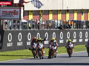 Red Bull Rookies Cup pokračoval v Mugellu