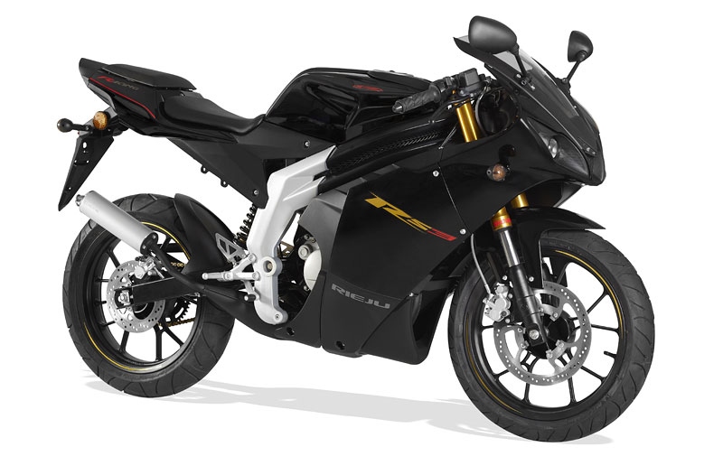 Rieju RS3 50: španělská okázalost  - 1 - rieju_rs_50_2011_02