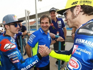 Valentino Rossi: Dal bych přednost Pedrosovi