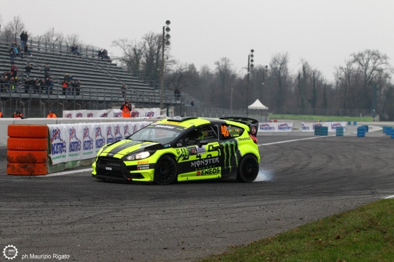 Monza Rally Show: Valentino Rossi nadále ve vedení - 2 - rossi monza3