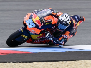 Moto3: Premiérové vítězství lídra šampionátu Ruedy