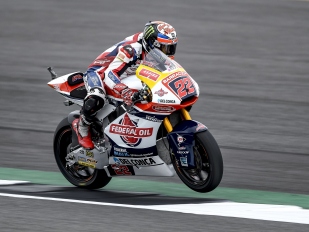 Na úvod v pátek nejrychlejším Sam Lowes