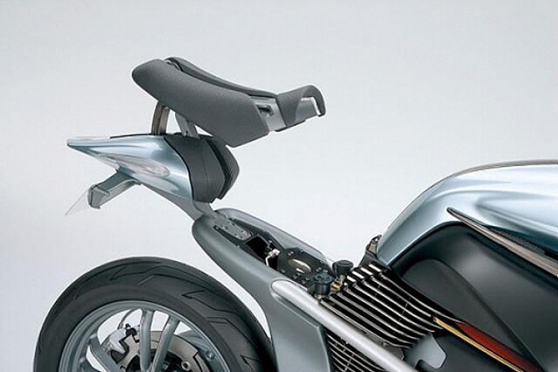 Suzuki Crosscage: s vodíkovým pohonem - 6 - suzuki_crosscage_2011_06