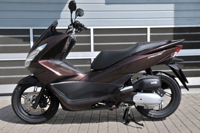 Test Honda PCX 125: společník do města - 1 - 1 test Honda PCX 12502
