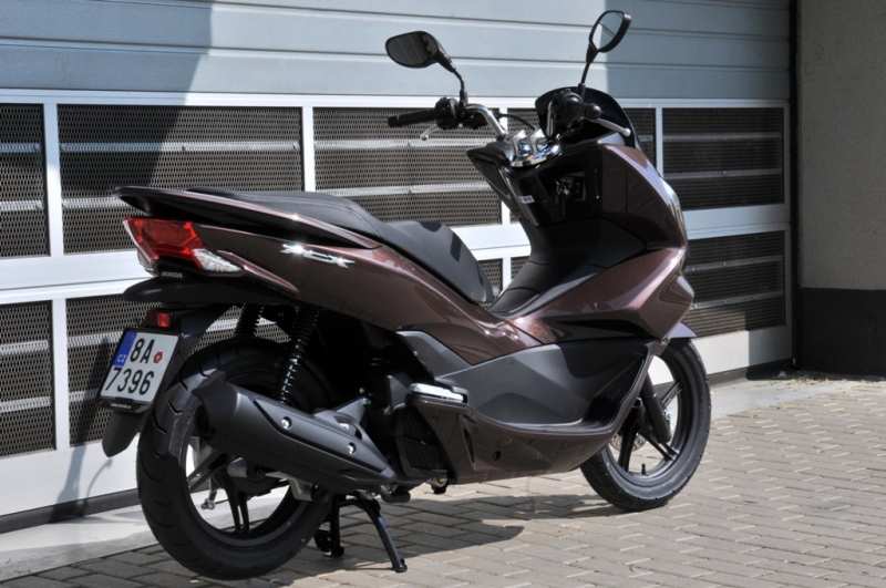 Test Honda PCX 125: společník do města - 13 - 2 test Honda PCX 12514