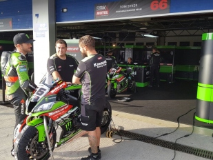 Testům WorldSBK dominovaly Kawasaki