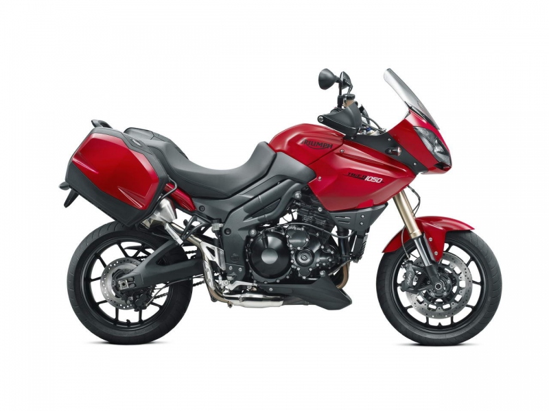 Triumph Tiger 1050: drobné změny - 1 - triumph-tiger-1050-my-2012_2
