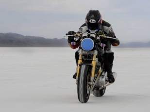 Norton překonal rekord v Bonneville Salt Falts